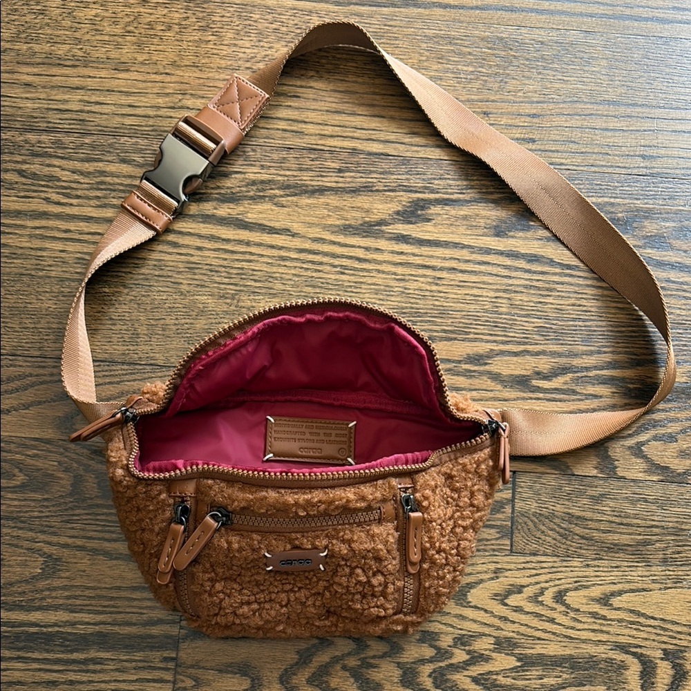 New Crossbody Bag Sherpa Caraa